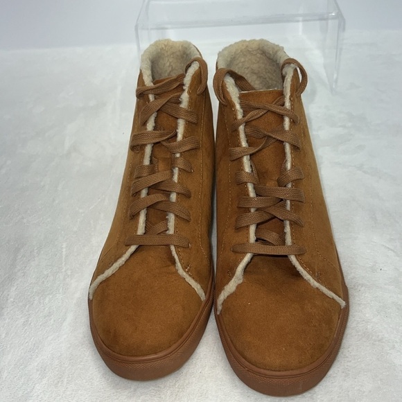 Loft suede fur lined high top ankle boots/booties. Size 8. EUC - Picture 3 of 6